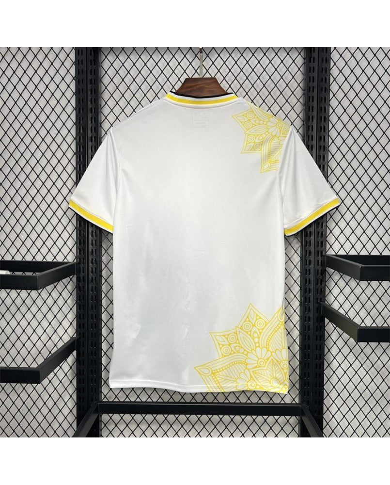 Maillot édition spéciale Mamba blanc et noir Real Madrid 2024/25